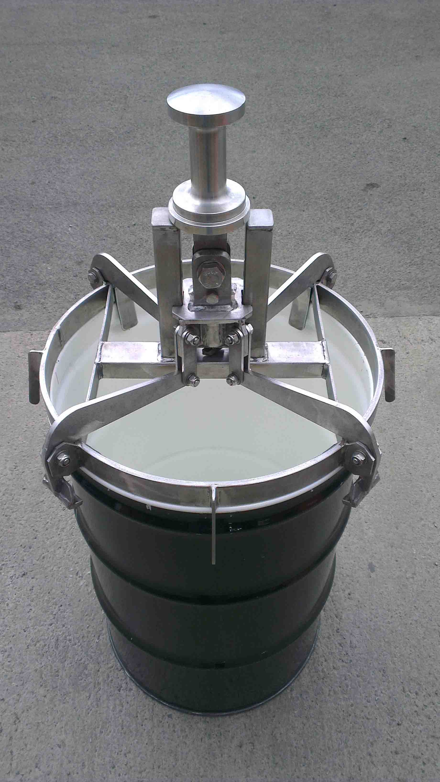 Stainless steel forklift attachments: what are the benefits?