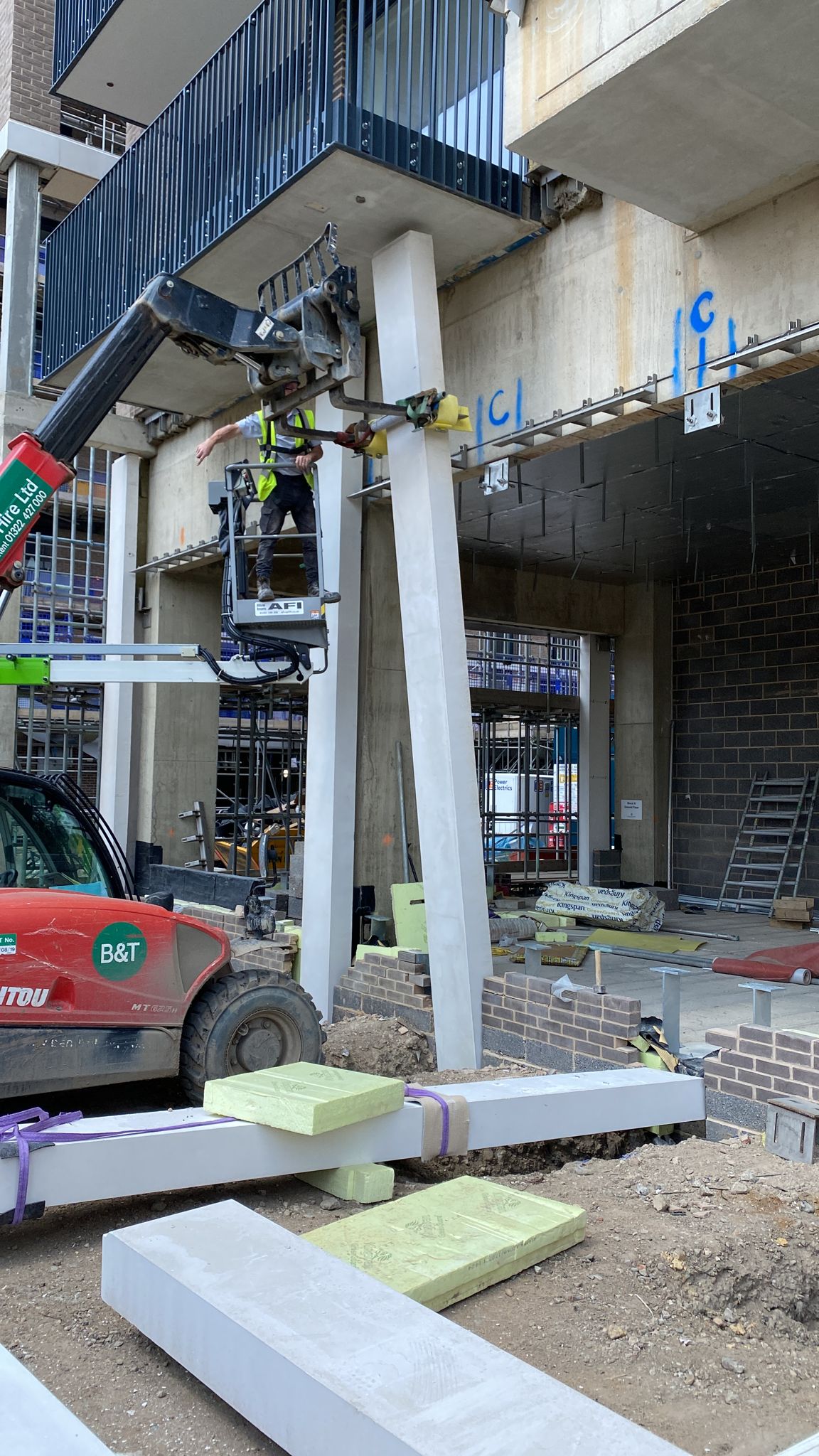 Case Study | Bespoke Forklift Attachments Helps Construction Consultancy Complete Their Project