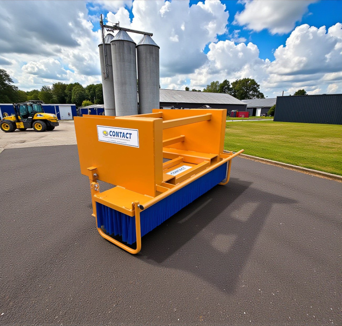 Standard vs Bespoke Forklift Attachments – Which Is Right for You?