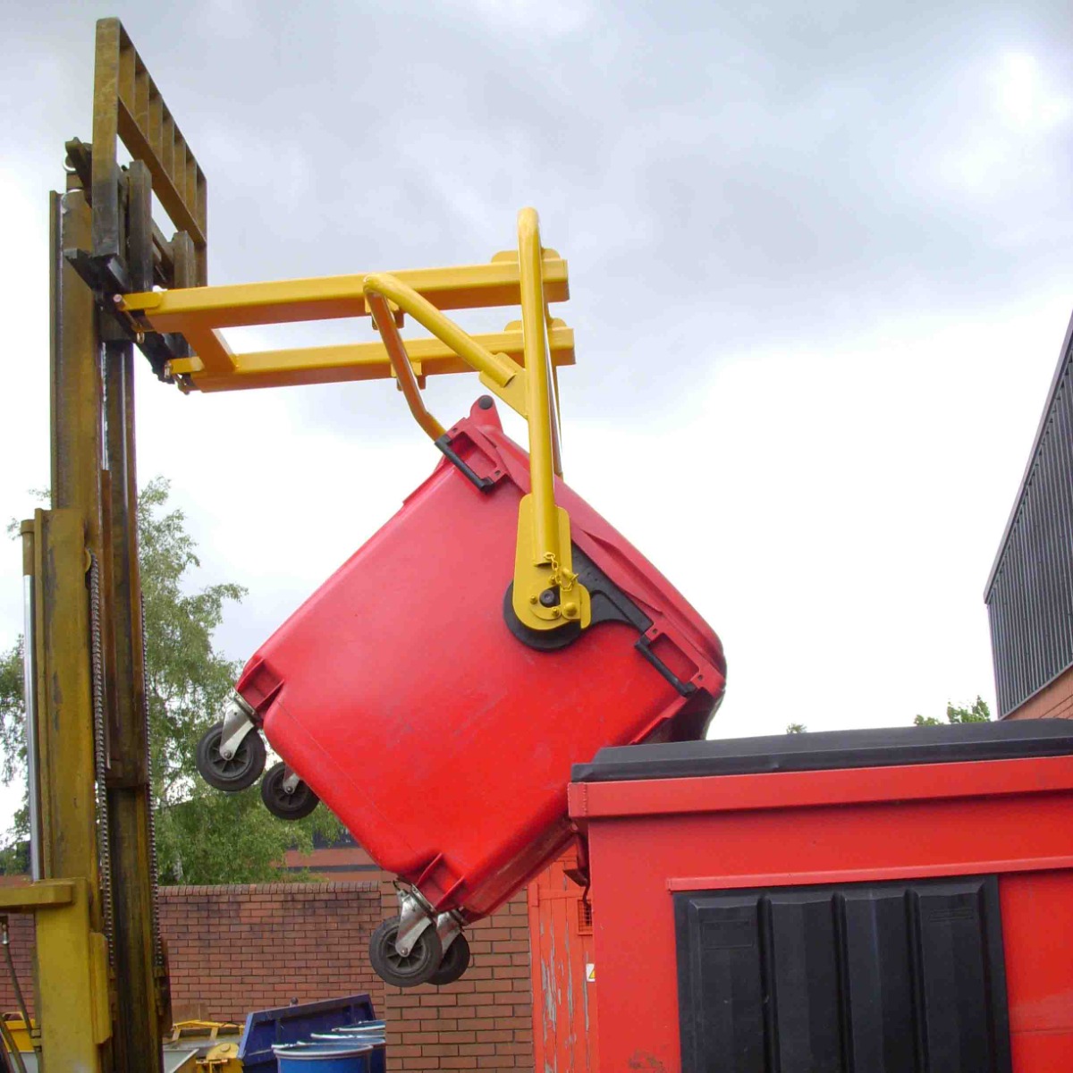 wheelie bin handlers