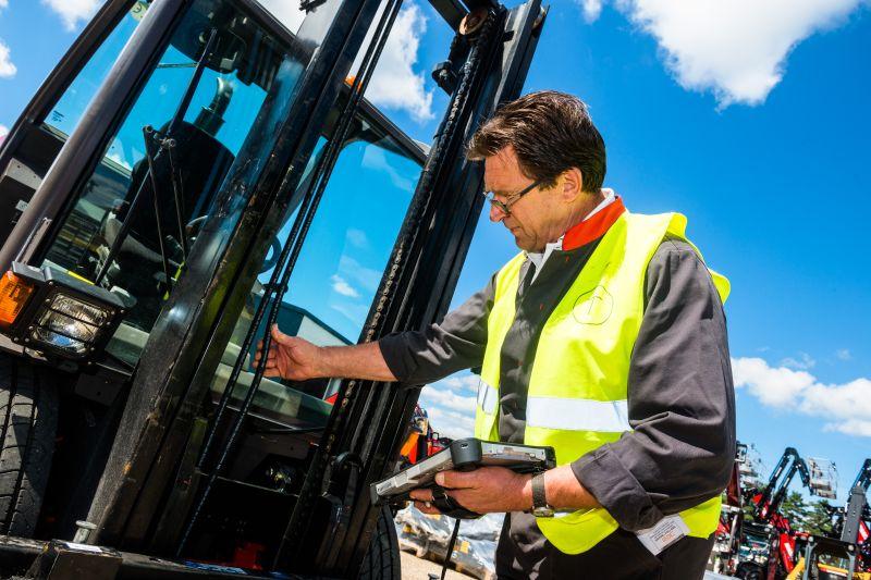 Forklift attachment safety audit and inspection at an industrial site
